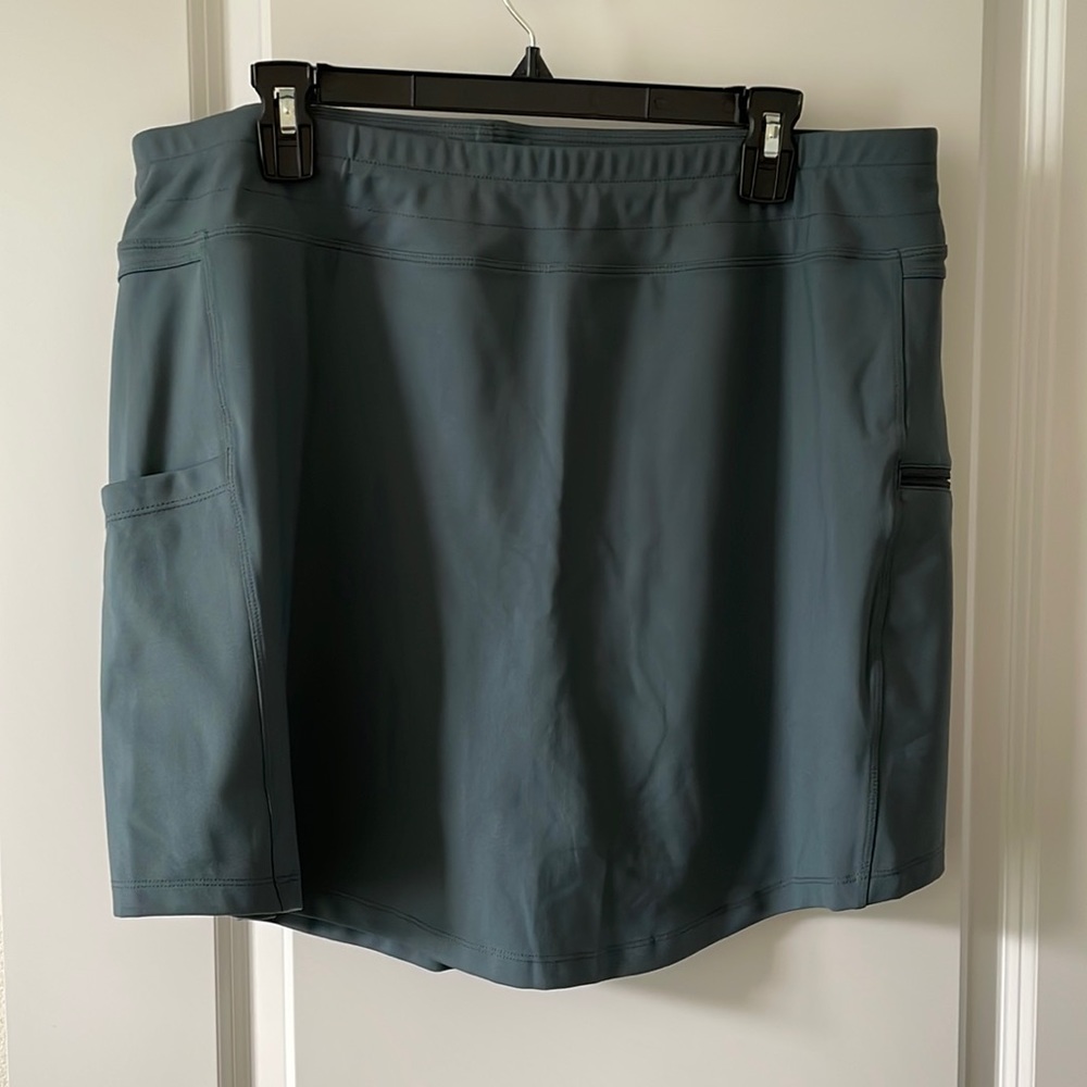 Athletic skort with pockets and built-in short